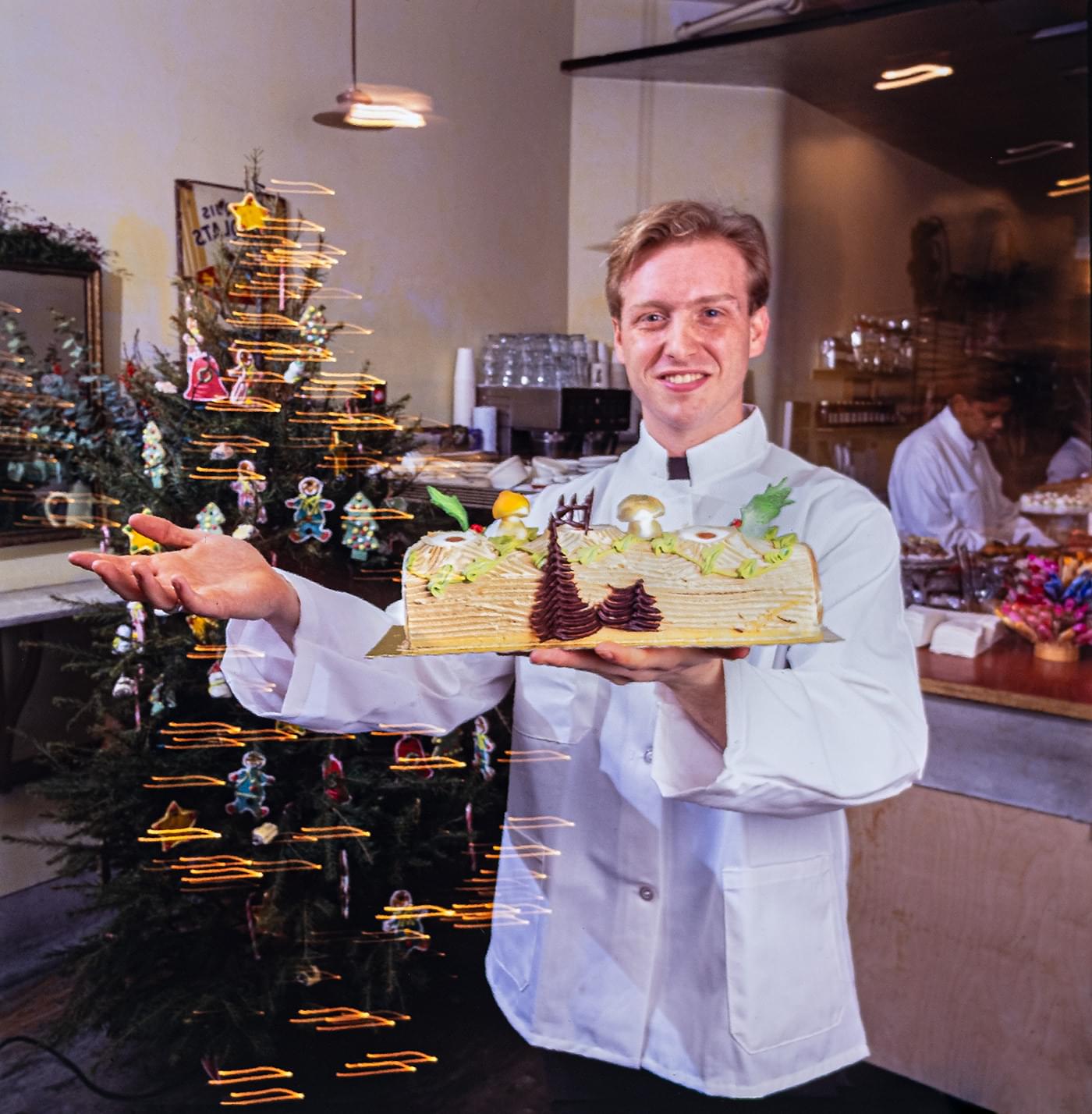 Christmas cake tradition - NYC.